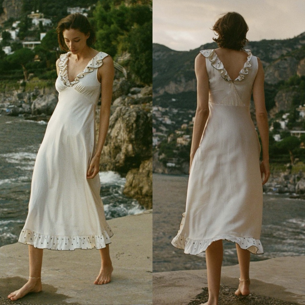 Doen Arleen Ruffled V-Neck Midi Dress